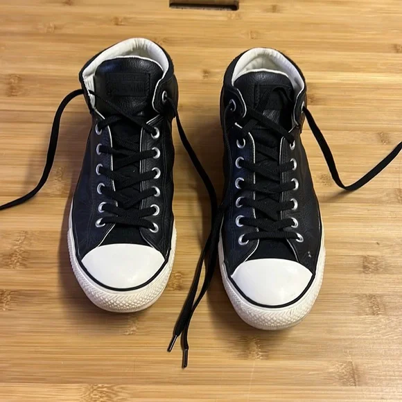 Converse Shoes Converse Leather Chuck Taylors Poshmark